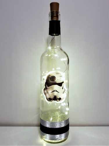 Star Wars bottle light with Vader mask in silver and black.